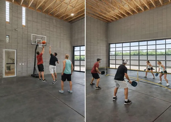 Breathtaking Mansion - Indoor Pickleball & Dom wakacyjny Phoenix