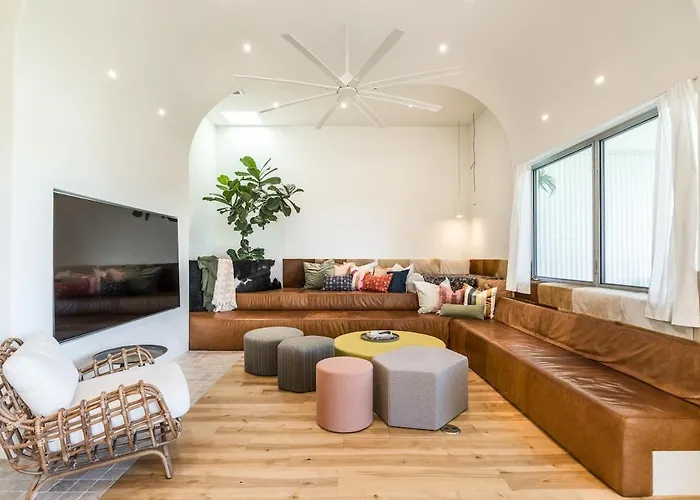 Breathtaking Mansion - Indoor Pickleball & Holiday home Phoenix