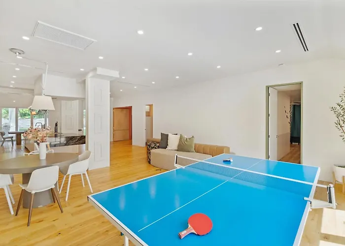 Breathtaking Mansion - Indoor Pickleball & Phoenix