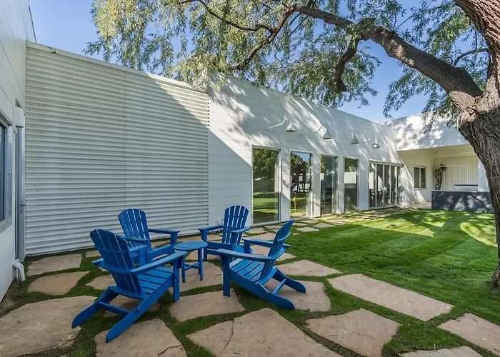 Breathtaking Mansion - Indoor Pickleball & Holiday home