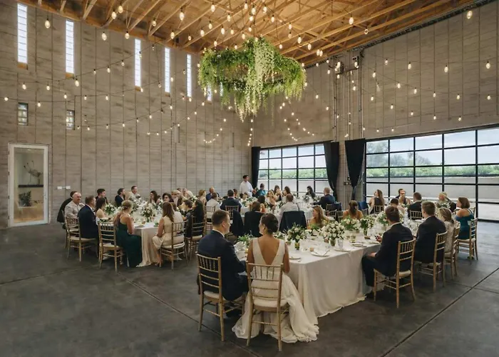 Breathtaking Mansion - Indoor Pickleball & Phoenix
